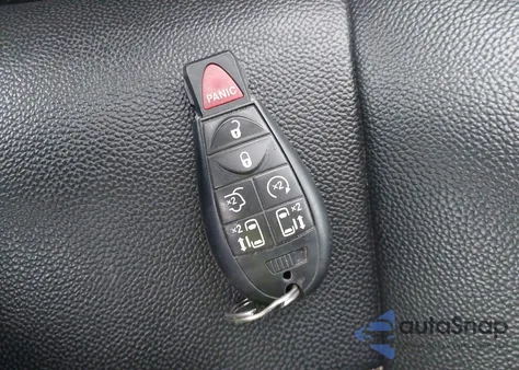 2020 Dodge Grand Caravan Sxt z USA, uszkodzony, nr VIN 2C4RDGCG0LR169510